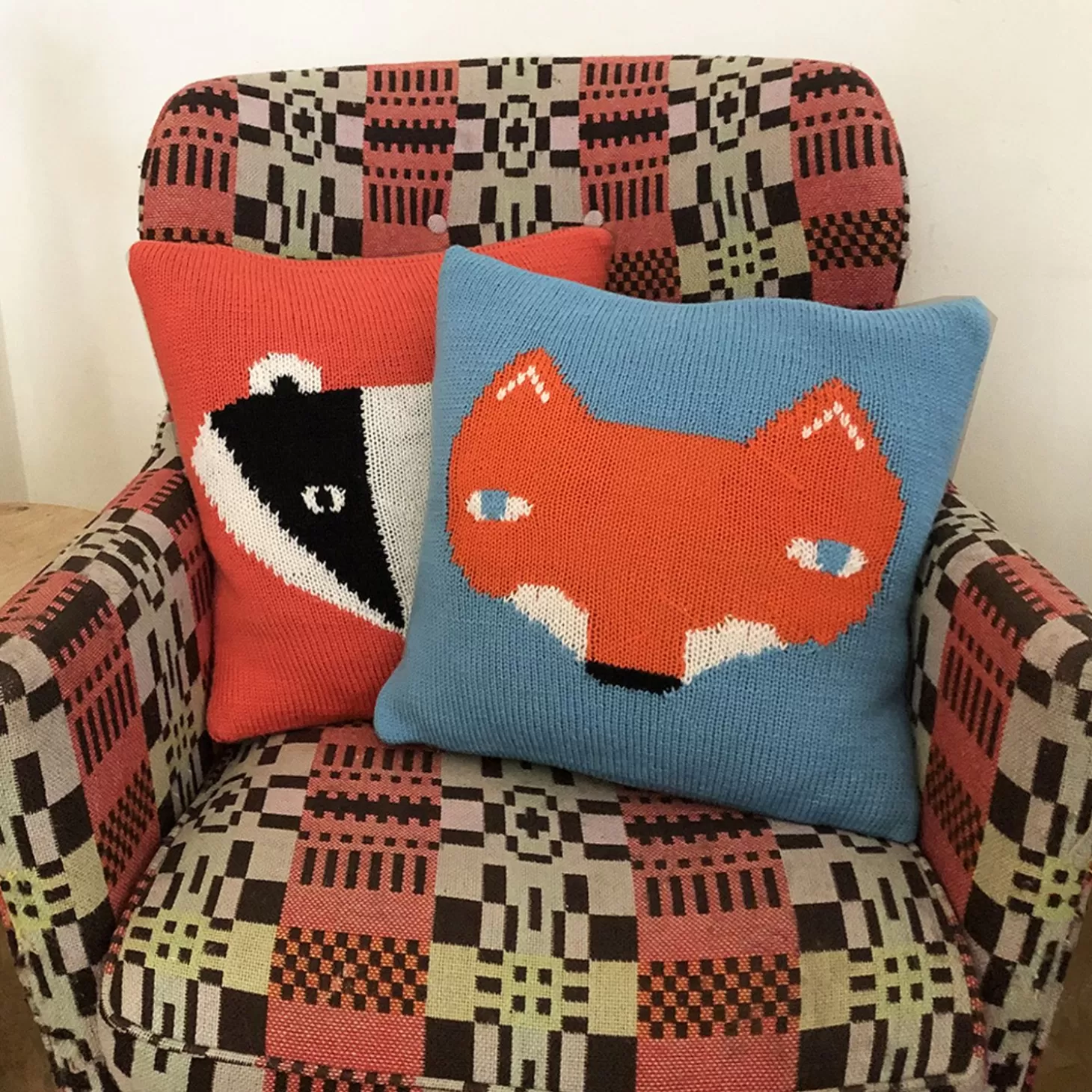 Knit Your Own Fox And Badger Cushions - 2 X Downloadable Patterns^Donna Wilson Cheap