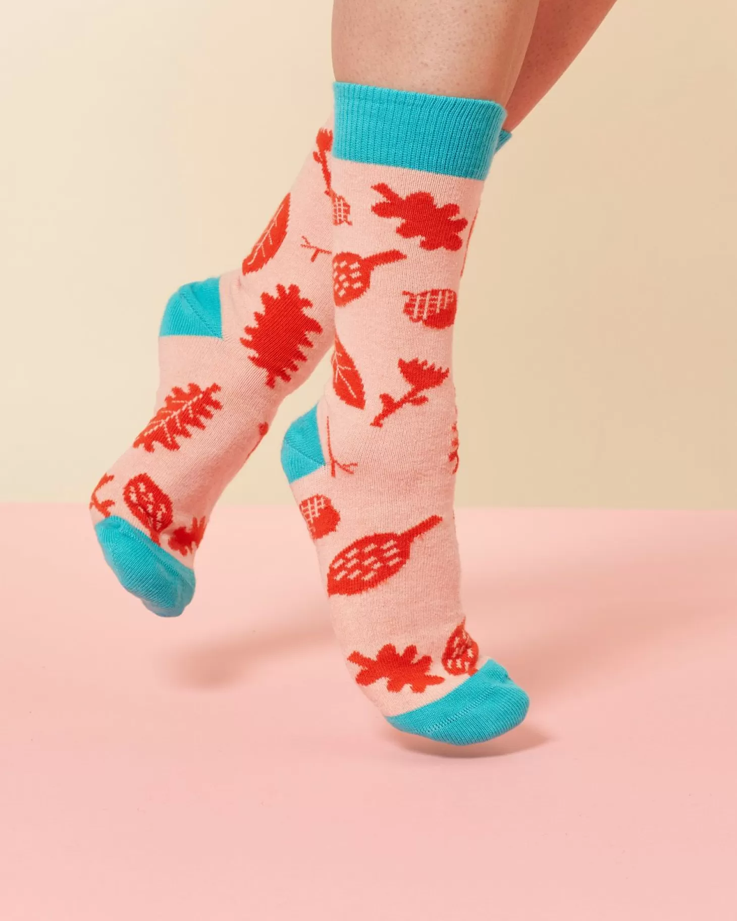 Sprig Socks^Donna Wilson Hot